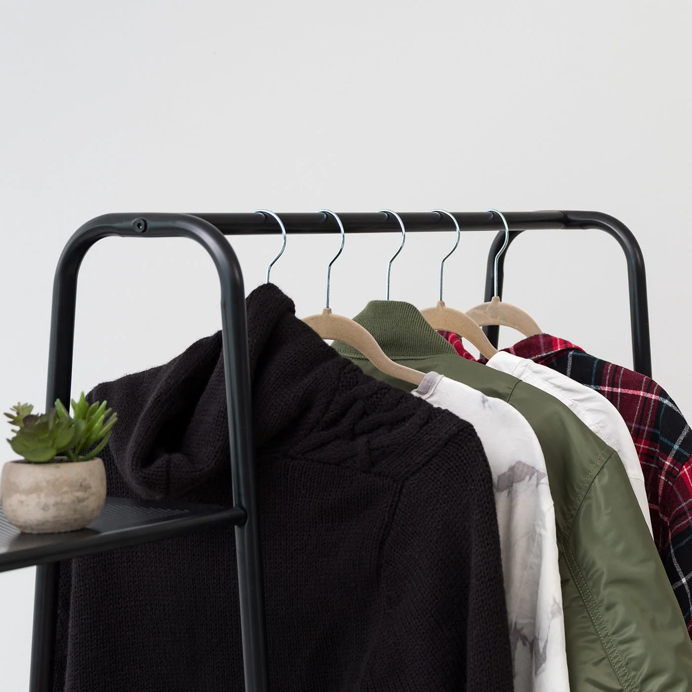 5 Shelf Garment and Accessories Rack for Hanging and Displaying Clothes - Black - Image 2