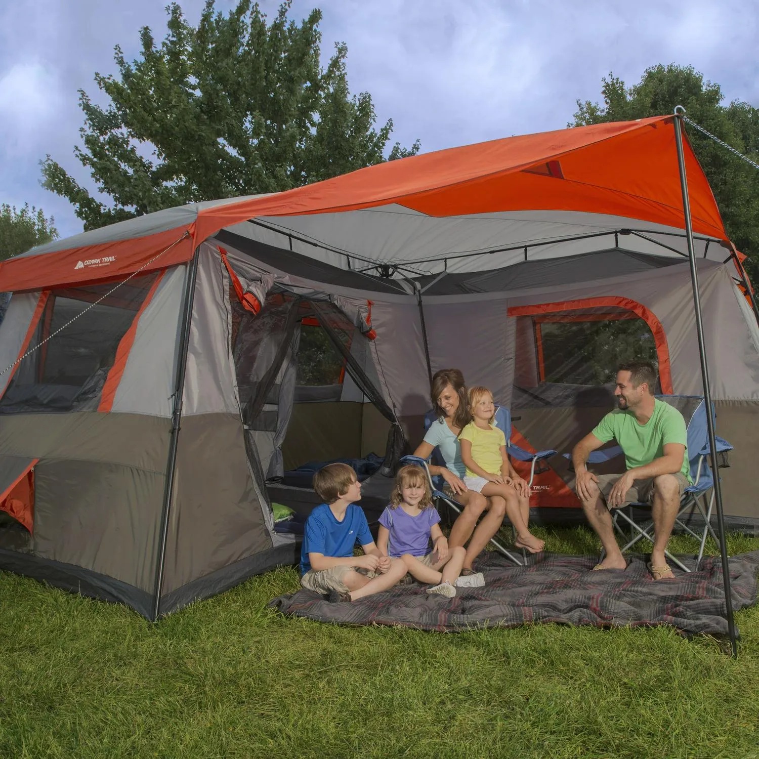 Instant Cabin Tent, Sleeps 12 - Image 2